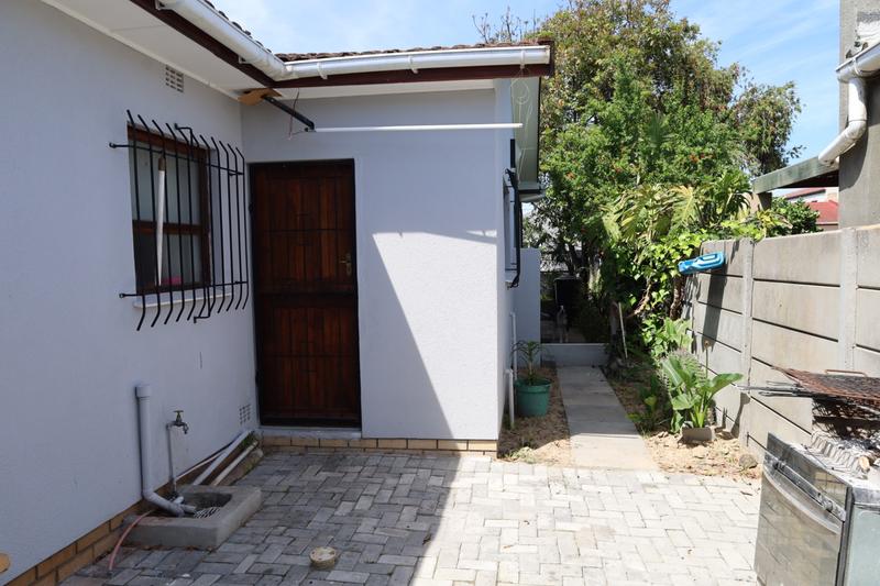 3 Bedroom Property for Sale in Eersterivier Industria Western Cape